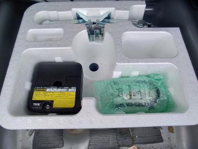 TOYOTA COROLLA FIELDER 2017 Image 31