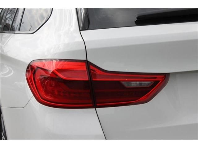 BMW 5SERIES TOURING 2017 Image 31