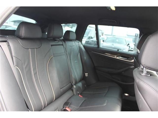 BMW 5SERIES TOURING 2017 Image 31