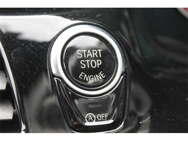 BMW 5SERIES TOURING 2017 Image 31