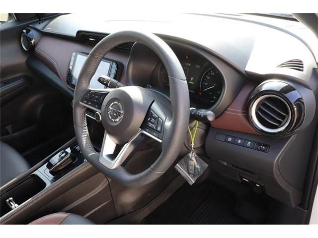 NISSAN KICKS 2023 Image 31