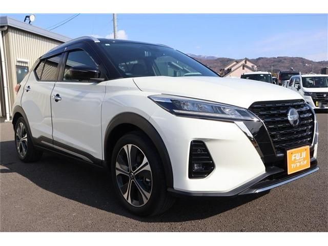 NISSAN KICKS 2023 Image 31