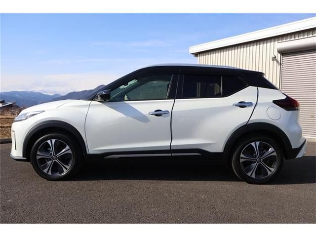 NISSAN KICKS 2023 Image 31