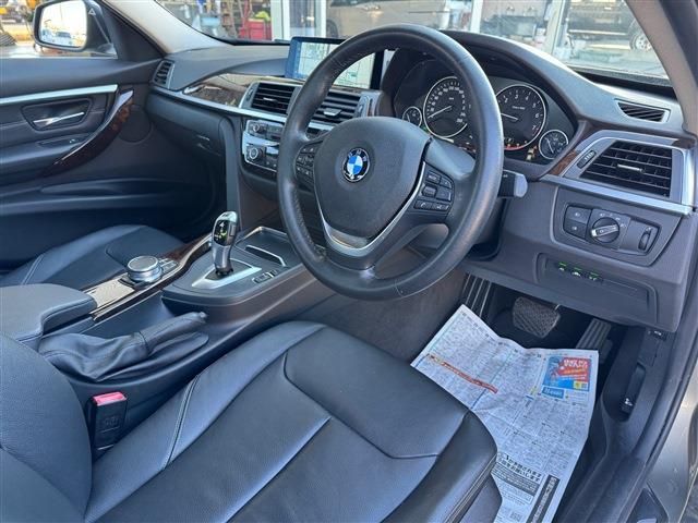 BMW 3SERIES SEDAN 2018 Image 31