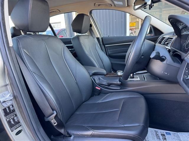 BMW 3SERIES SEDAN 2018 Image 31