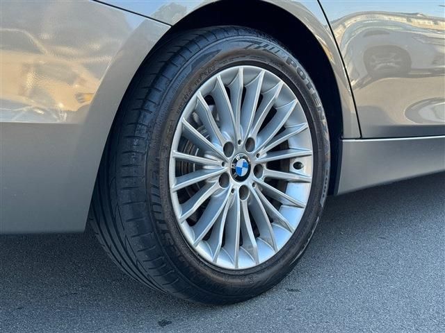 BMW 3SERIES SEDAN 2018 Image 31