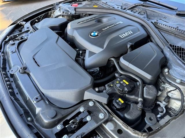 BMW 3SERIES SEDAN 2018 Image 31