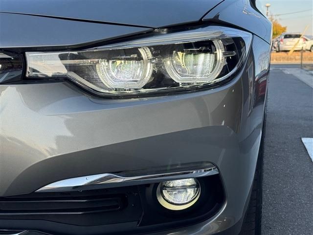 BMW 3SERIES SEDAN 2018 Image 31