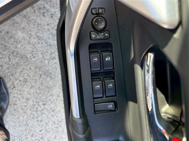 DAIHATSU ROCKY 2024 Image 31