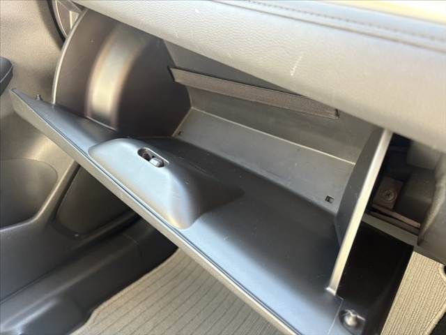 HONDA FIT HYBRID 2015 Image 31