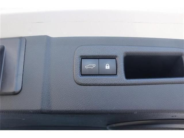 TOYOTA LEXUS NX300 2018 Image 31