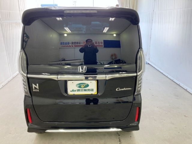 HONDA N BOX CUSTOM 2021 Image 31