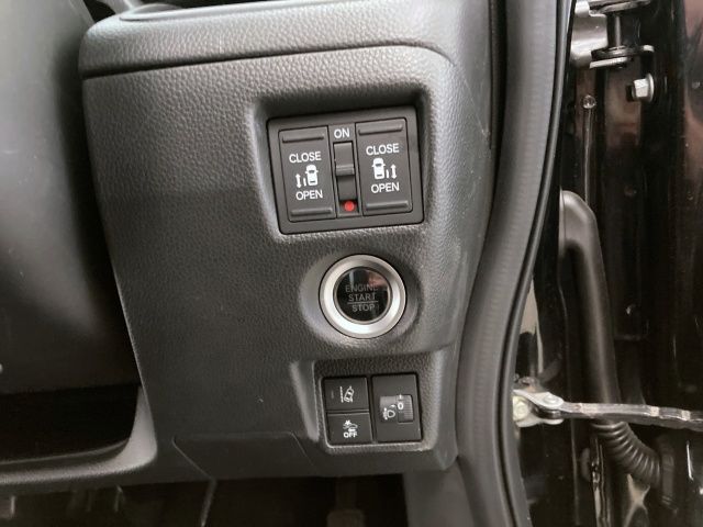 HONDA N BOX CUSTOM 2021 Image 31