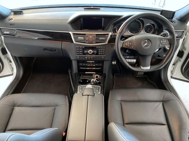 MERCEDES BENZ E CLAS 2010 Image 31