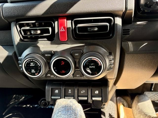 SUZUKI JIMNY NOMADE 2026 Image 31