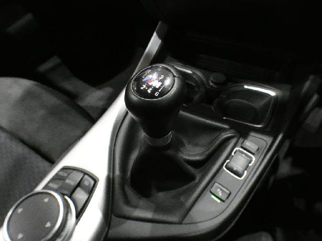 BMW 2SERIES COUPE 2016 Image 31