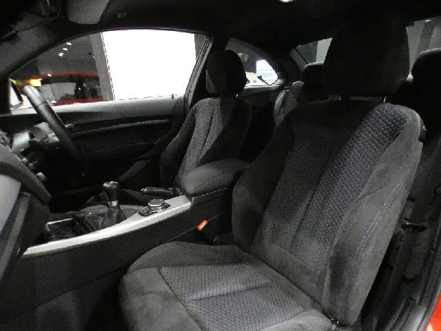 BMW 2SERIES COUPE 2016 Image 31