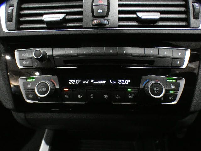 BMW 2SERIES COUPE 2016 Image 31