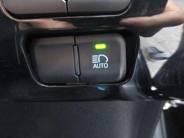 TOYOTA PRIUS 2016 Image 31