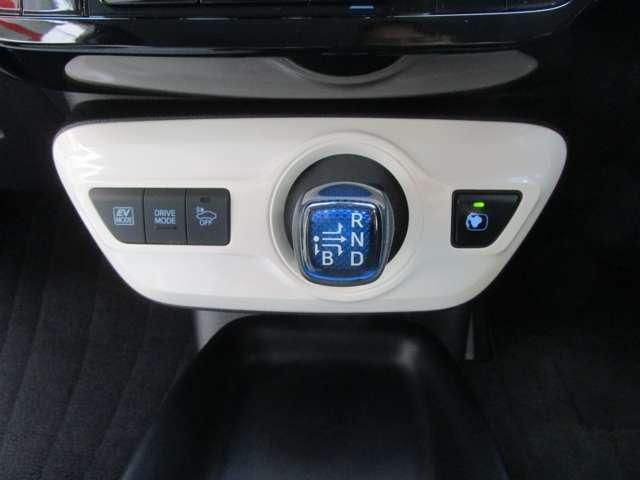 TOYOTA PRIUS 2016 Image 31