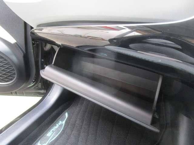 TOYOTA PRIUS 2016 Image 31