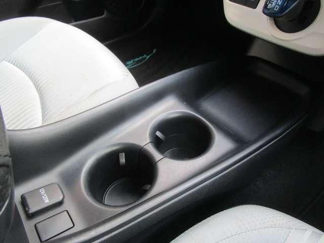 TOYOTA PRIUS 2016 Image 31