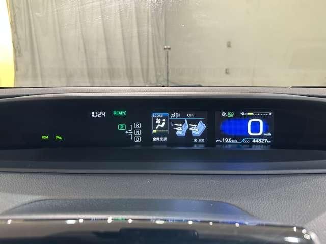 TOYOTA PRIUS 2018 Image 31