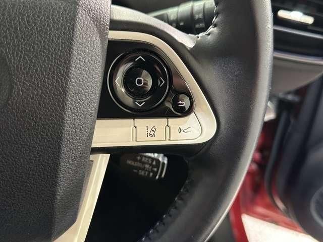 TOYOTA PRIUS 2018 Image 31