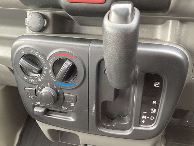 NISSAN NV100 CLIPPER 4WD 2018 Image 31