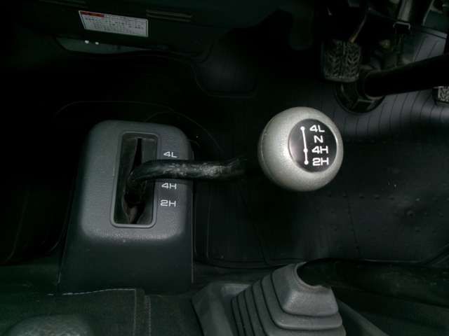 NISSAN VANETTE TRUCK 4WD 2011 Image 31