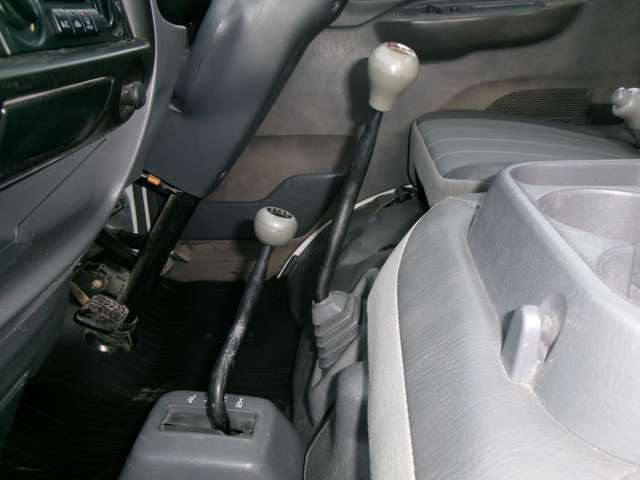 NISSAN VANETTE TRUCK 4WD 2011 Image 31