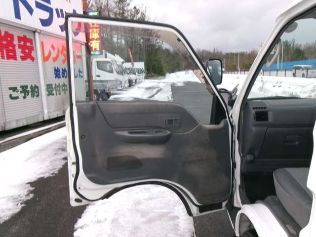 NISSAN VANETTE TRUCK 4WD 2011 Image 31