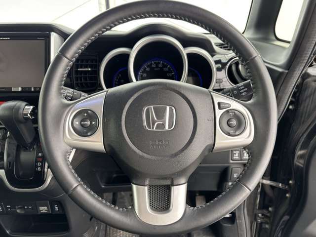 HONDA N BOX CUSTOM 2017 Image 31