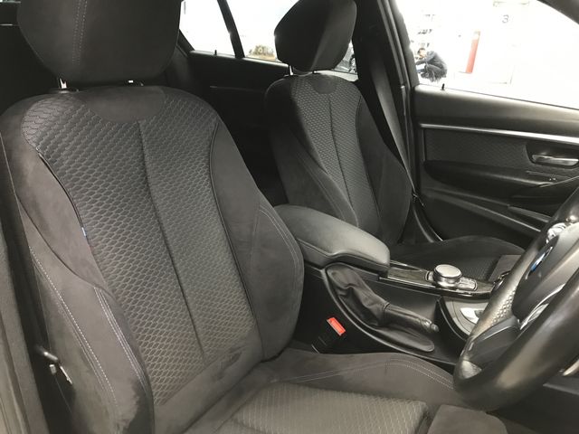 BMW 3SERIES SEDAN 2018 Image 31