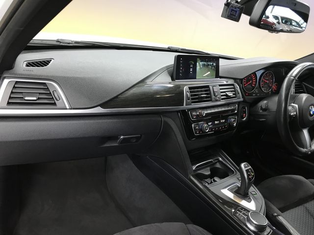 BMW 3SERIES SEDAN 2018 Image 31