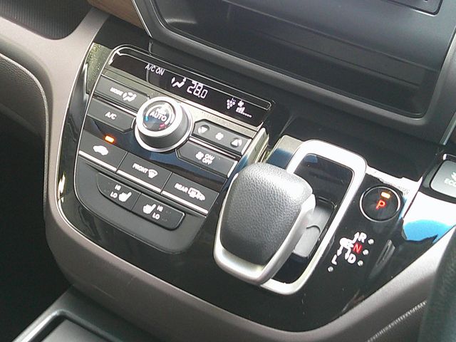 HONDA FREED PLUS HYBRID 4W 2022 Image 31