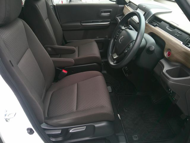 HONDA FREED PLUS HYBRID 4W 2022 Image 31