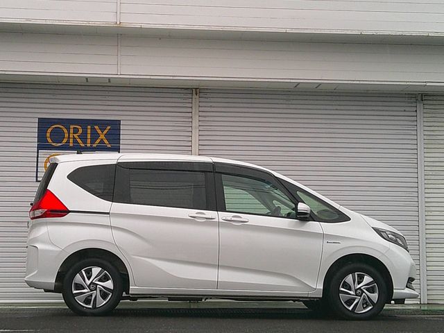 HONDA FREED PLUS HYBRID 4W 2022 Image 31