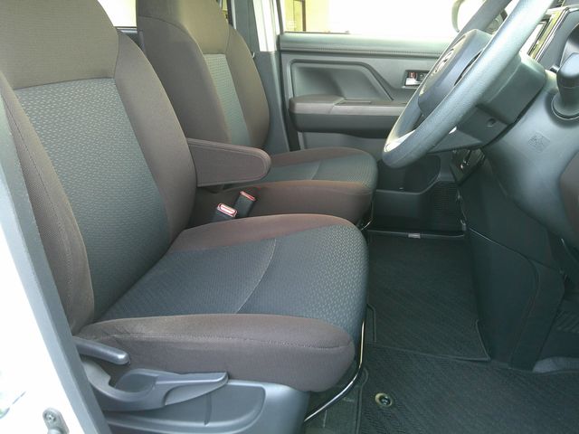 TOYOTA ROOMY 2021 Image 31