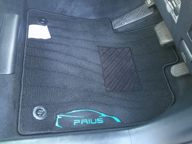 TOYOTA PRIUS 4WD 2018 Image 31