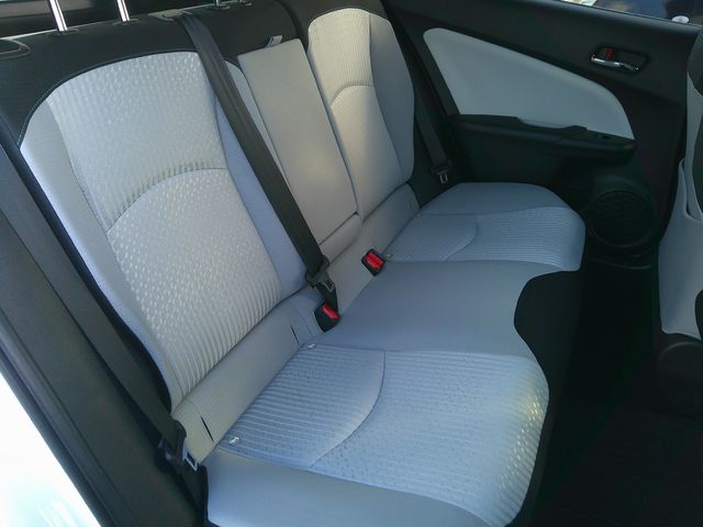 TOYOTA PRIUS 4WD 2018 Image 31