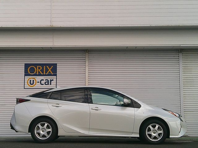 TOYOTA PRIUS 4WD 2018 Image 31