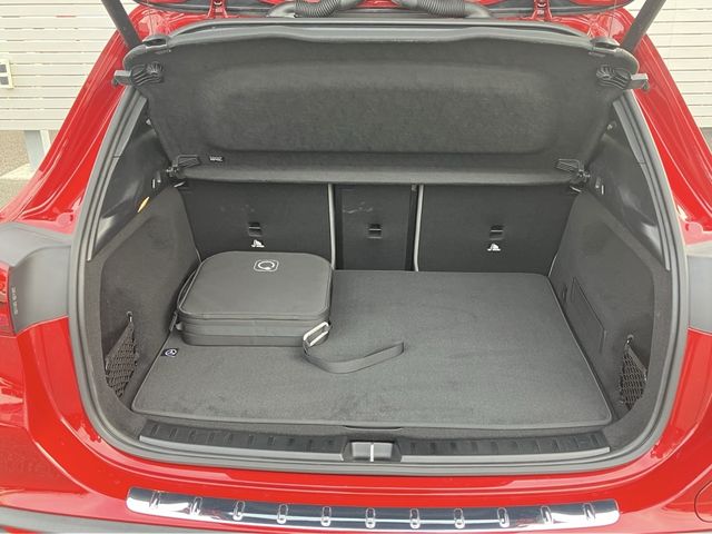 MERCEDES BENZ EQA 2025 Image 31