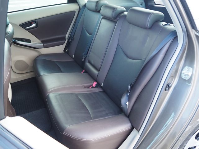 TOYOTA PRIUS 2013 Image 31