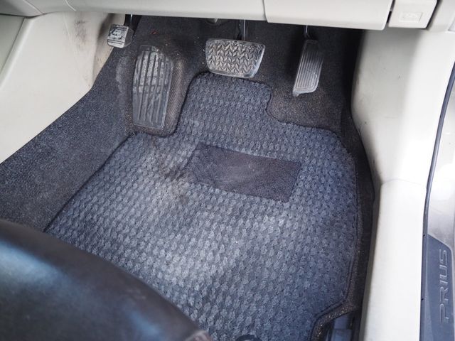 TOYOTA PRIUS 2013 Image 31