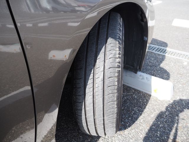 TOYOTA PRIUS 2013 Image 31