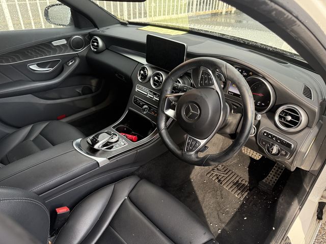 MERCEDES BENZ C CLAS 2014 Image 31