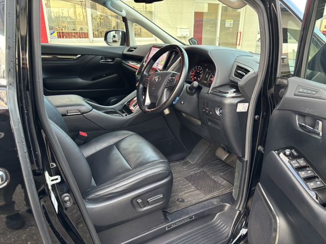 TOYOTA ALPHARD 2018 Image 31