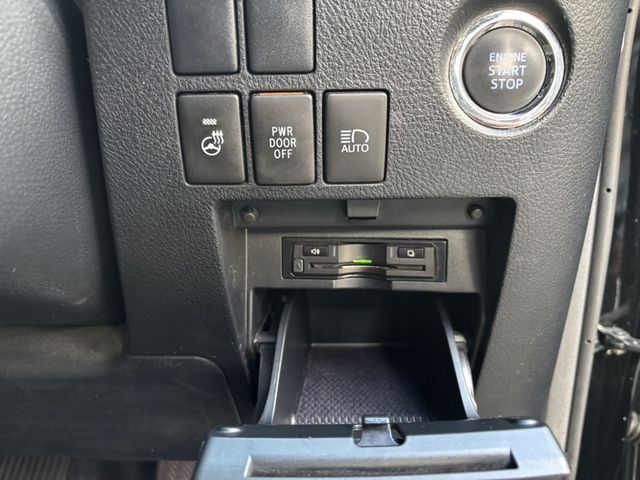 TOYOTA ALPHARD 2018 Image 31