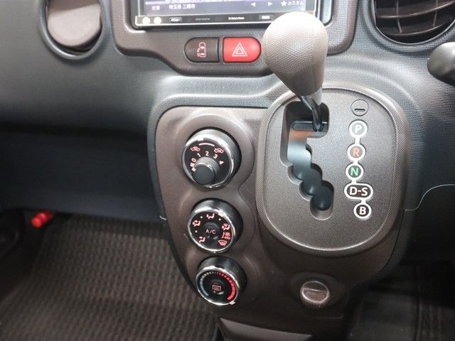 TOYOTA SPADE 2013 Image 31